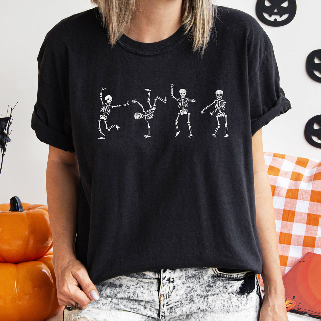 Flossing Skeletons Retro Halloween Spooky Design Illustration Comfort Colors Tee