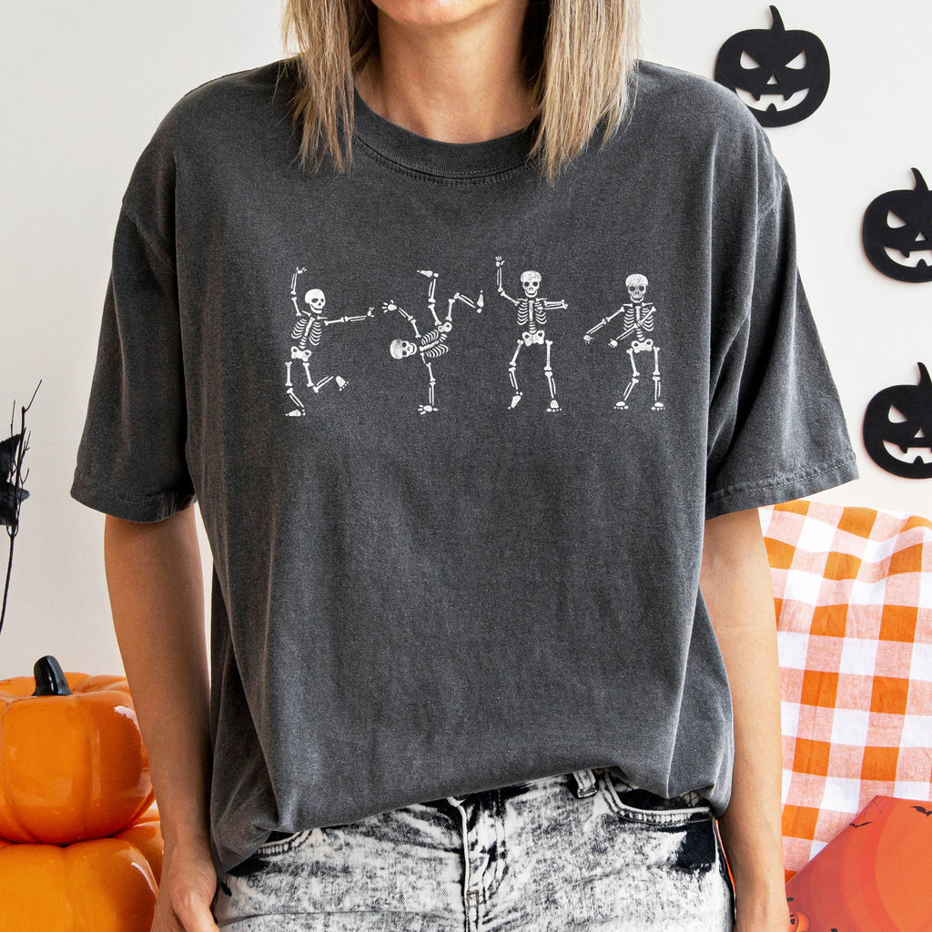 Flossing Skeletons Retro Halloween Spooky Design Illustration Comfort Colors Tee