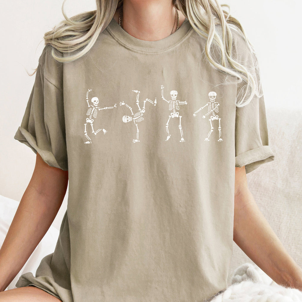 Flossing Skeletons Retro Halloween Spooky Design Illustration Comfort Colors Tee
