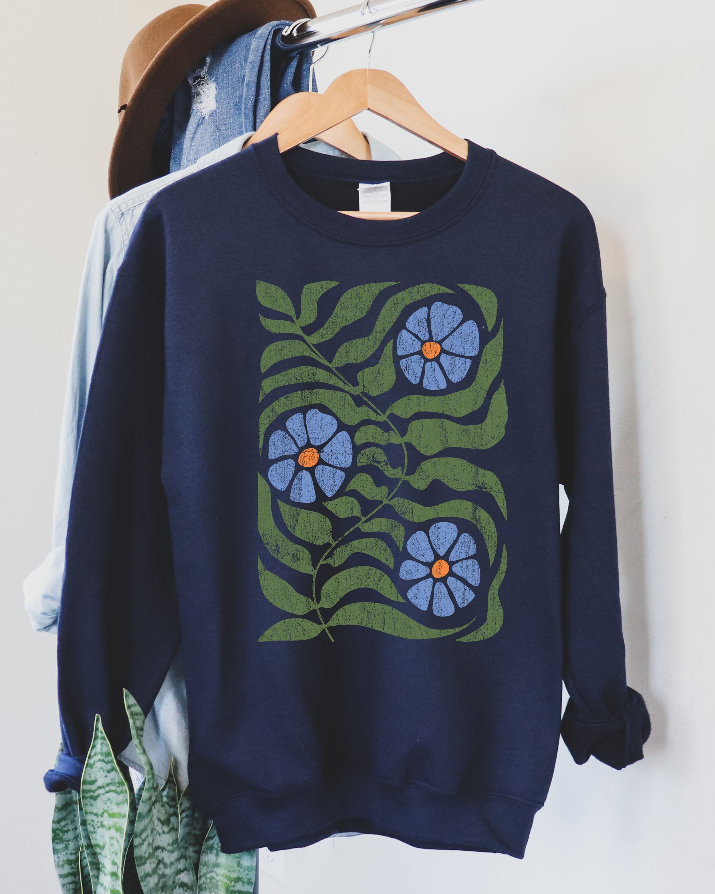 Boho Floral Vintage Sweatshirt With Soft Fleece Interior For Cozy Everyday Wear