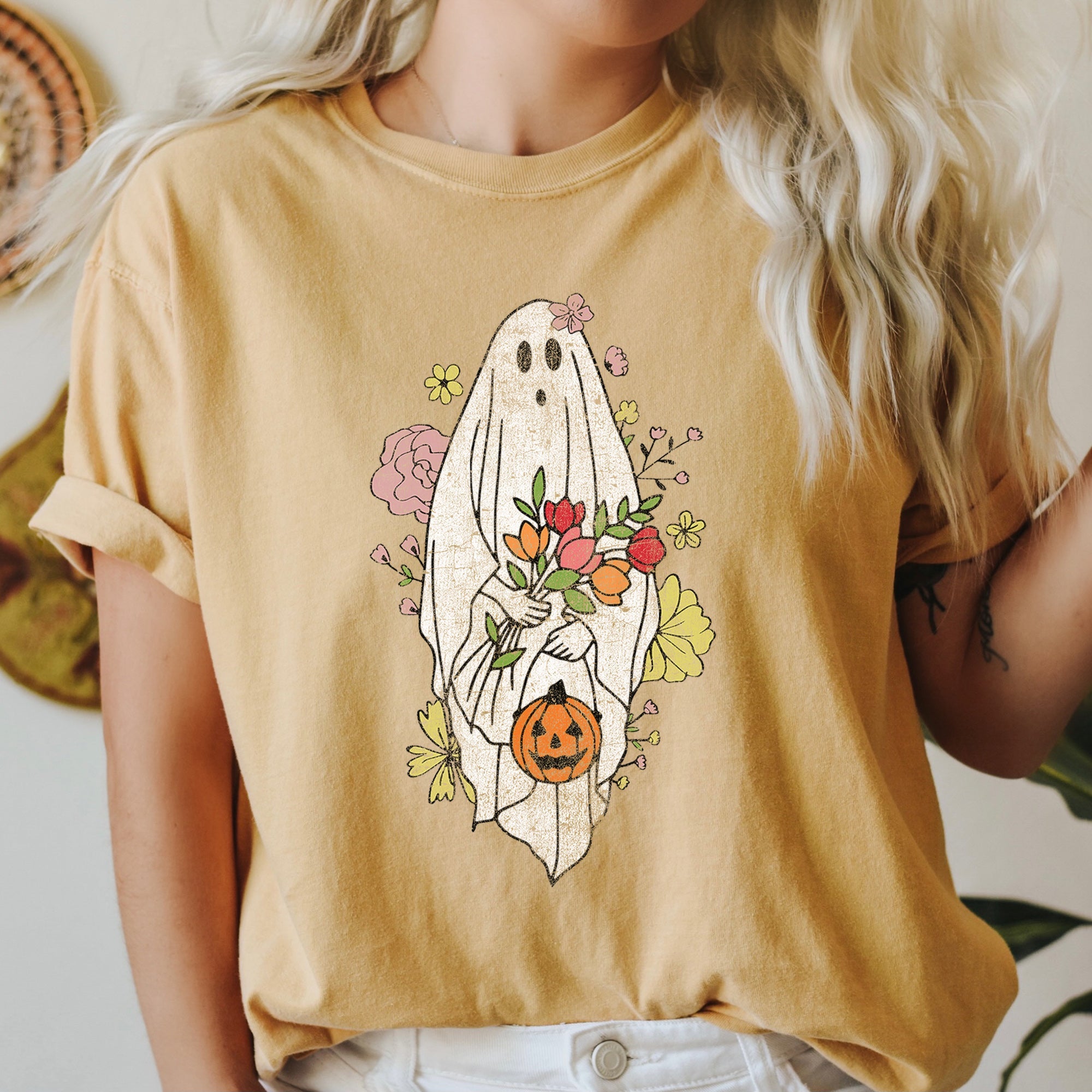 Ghost With Flowers Retro Halloween Vintage Night Scene Illustration Comfort Colors Tee