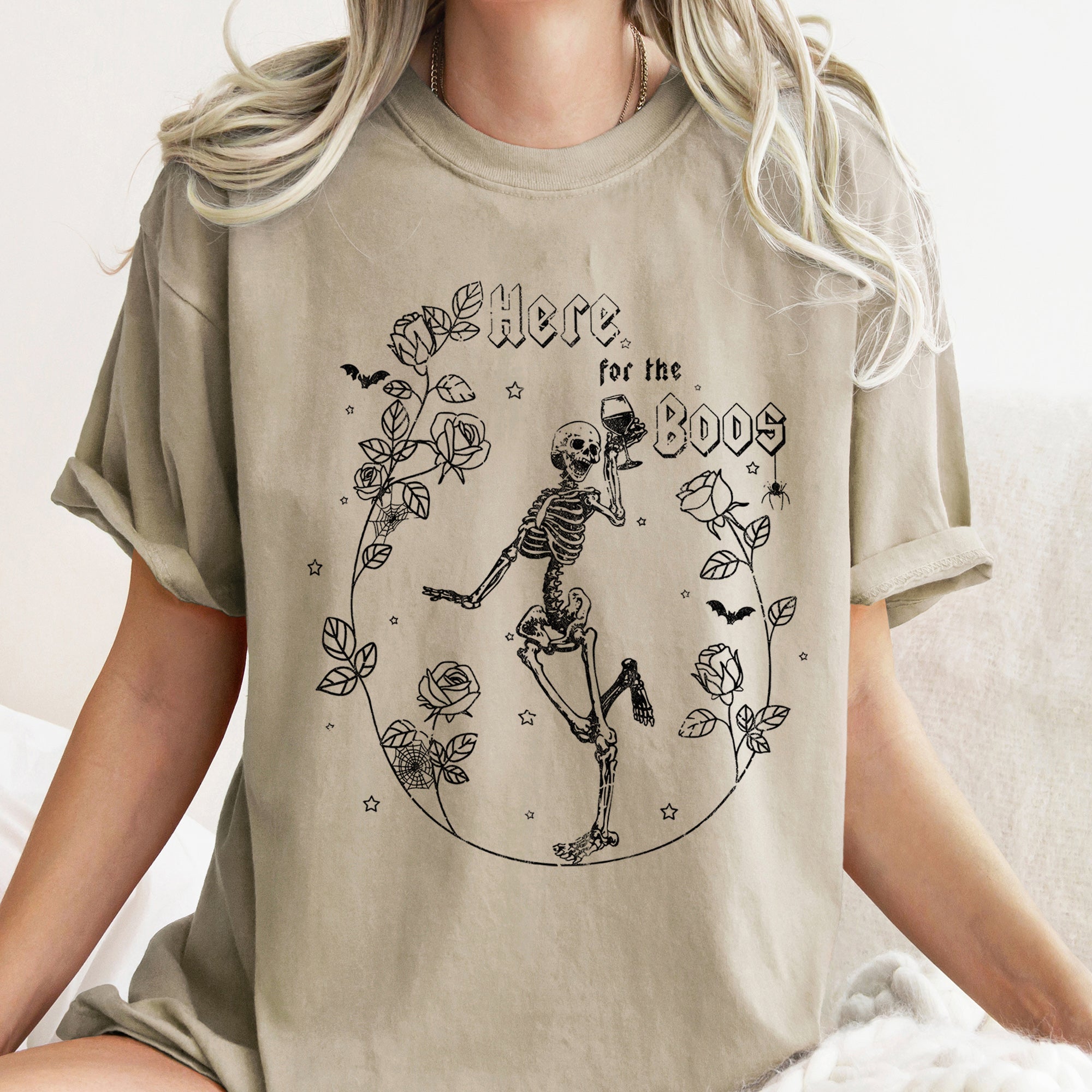 Here For The Boos Retro Halloween Vintage Night Party Spooky Illustration Comfort Colors Tee