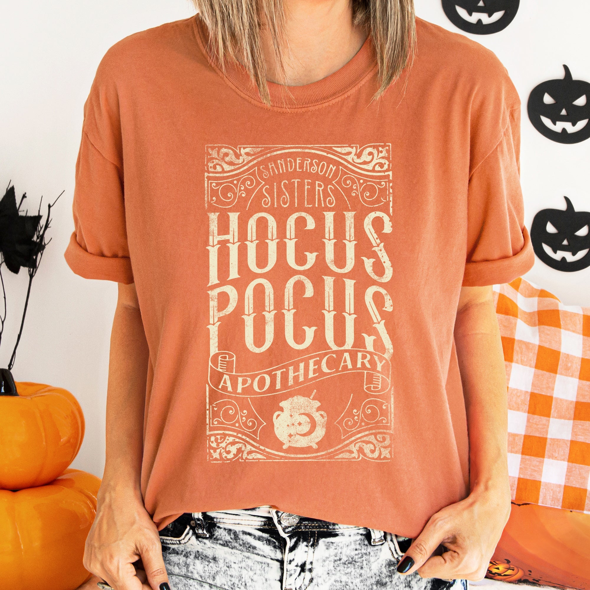 Hocus Pocus Vintage Halloween Spooky Season Edition Collector's Favorite Comfort Colors Tee