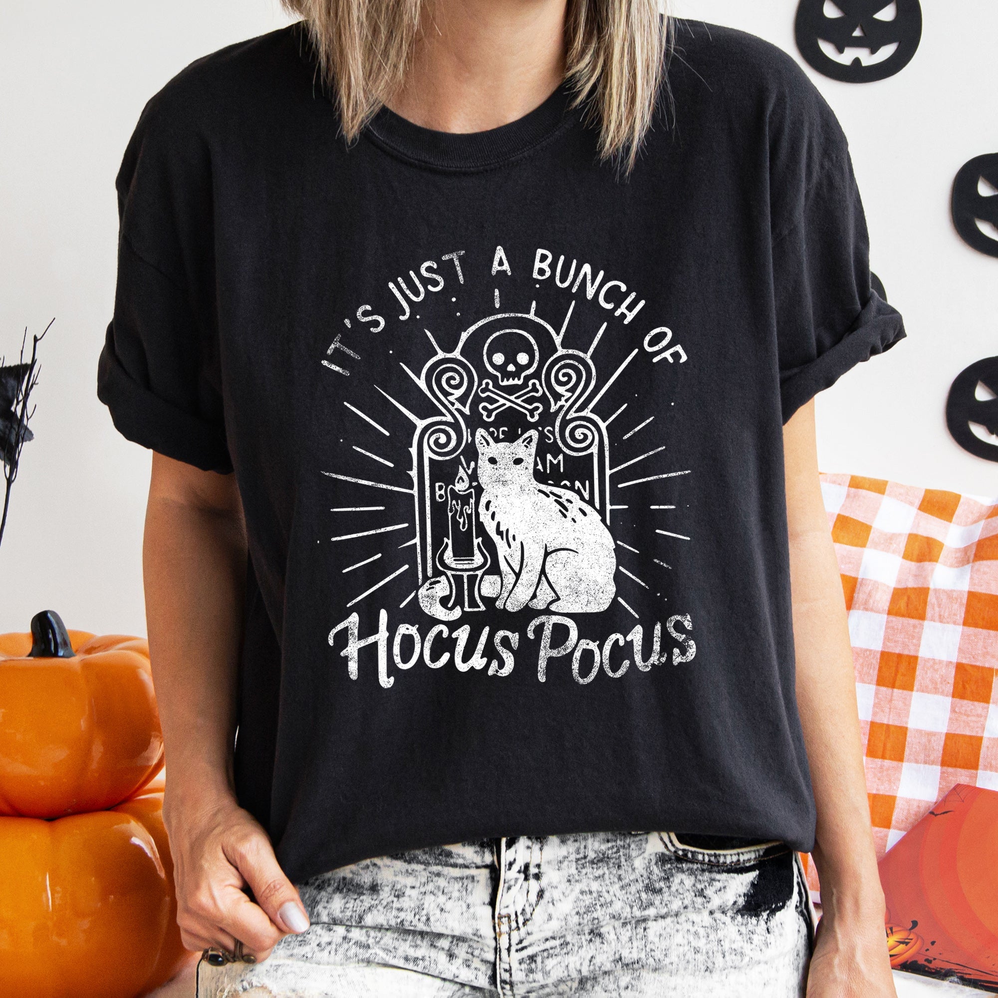 It's Just A Bunch Of Hocus Pocus Retro Halloween Vintage Edition Limited Comfort Colors Tee