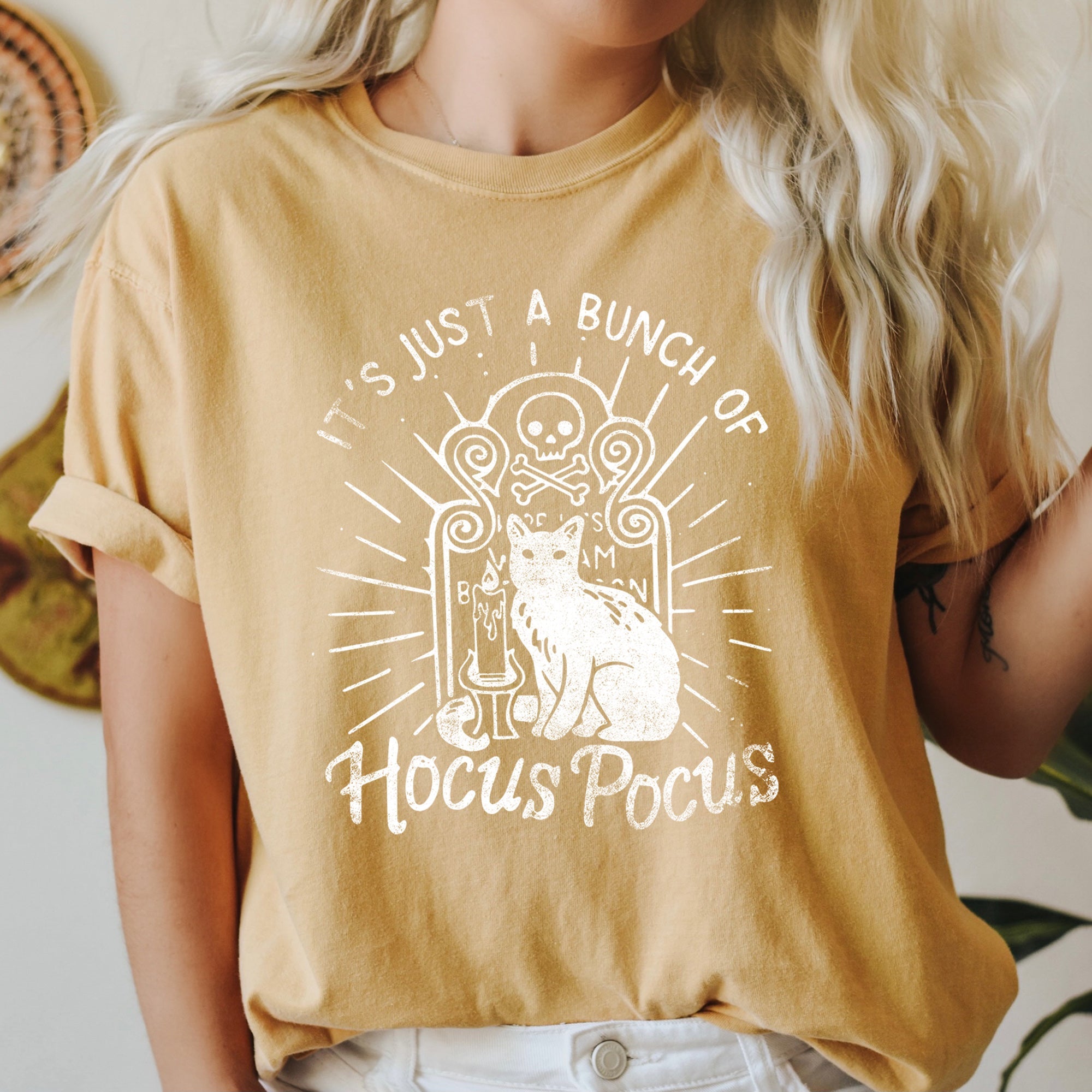 It's Just A Bunch Of Hocus Pocus Retro Halloween Vintage Edition Limited Comfort Colors Tee