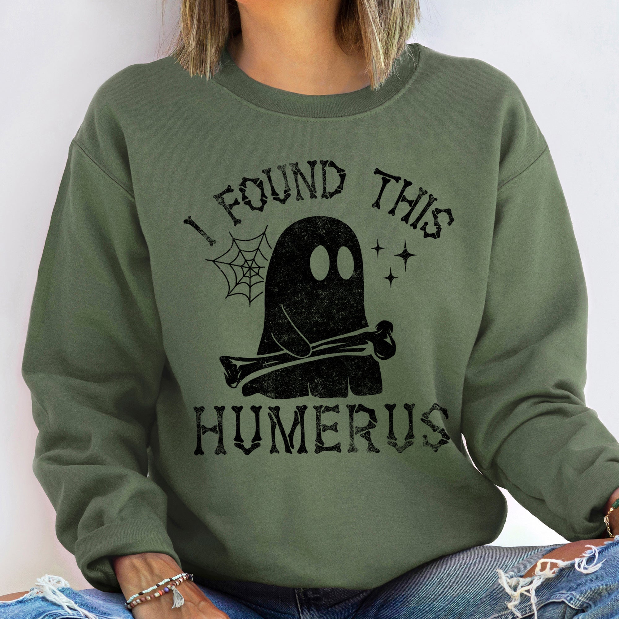 Humerus Ghost Halloween Skeleton Spirit Emblem Vintage Themed Print Haunted Night Artwork Sweatshirt