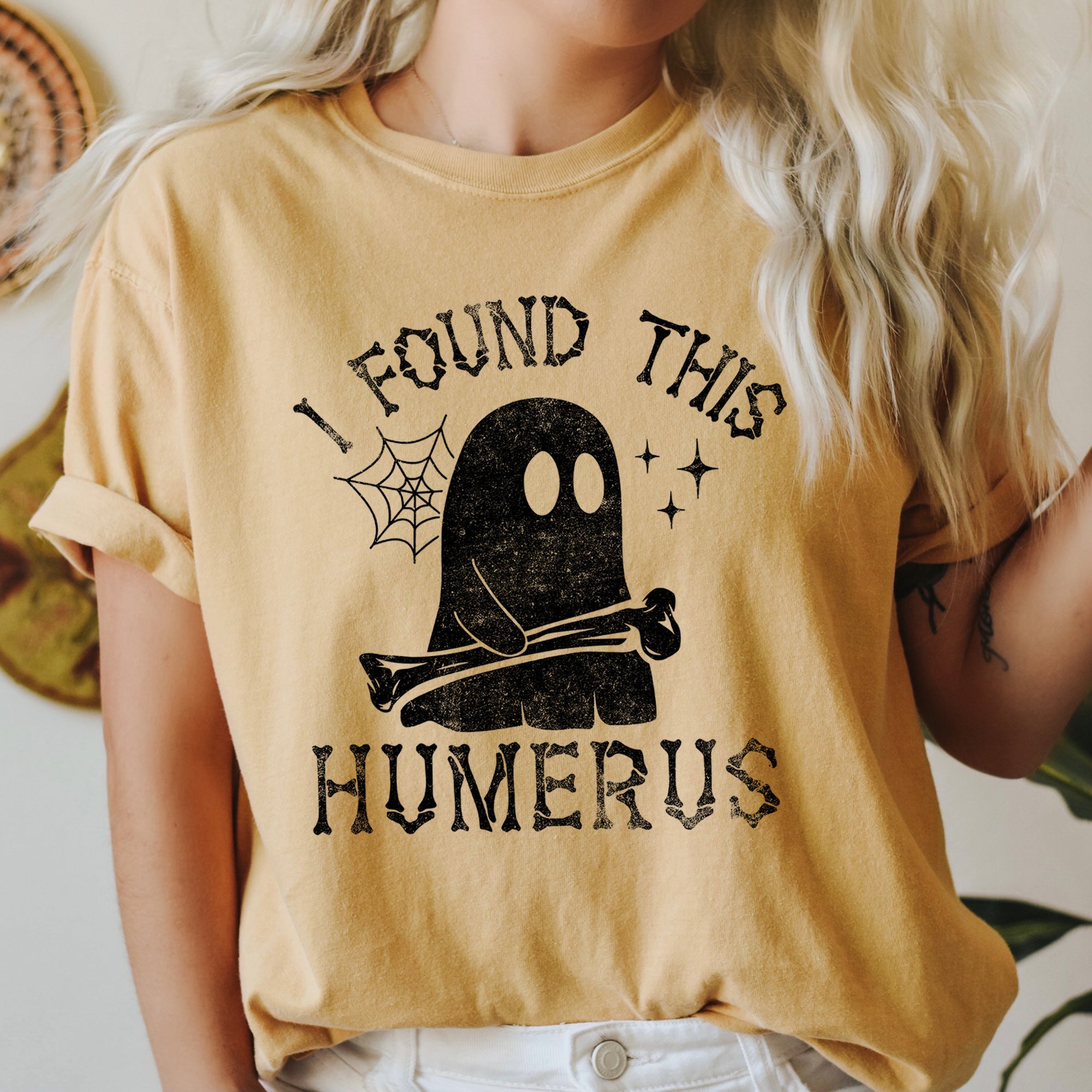 I Found This Humerus Retro Halloween Vintage Style Graphic Edition Comfort Colors Tee