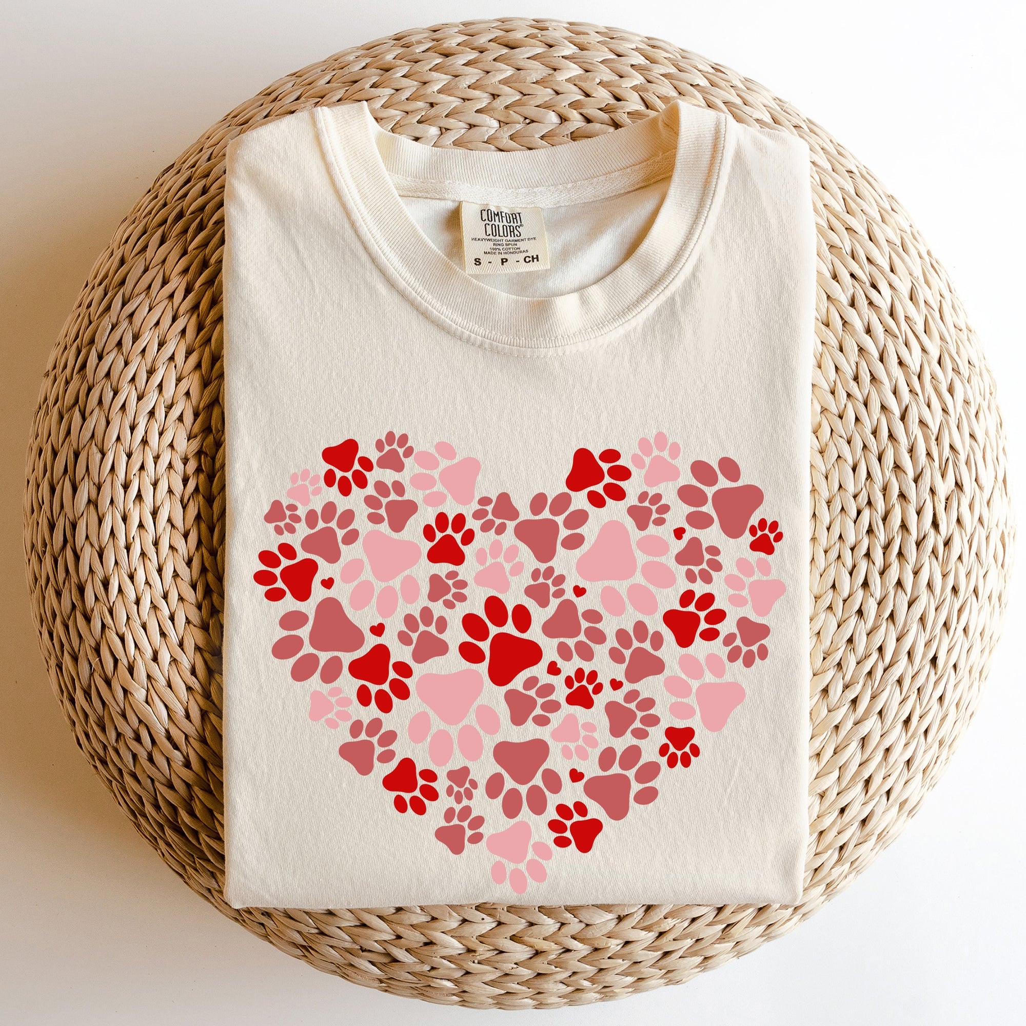 Paw Print Heart Pets Dogs Cats Love For Pet Lovers Gift For Animal Enthusiasts Comfort Colors Tee