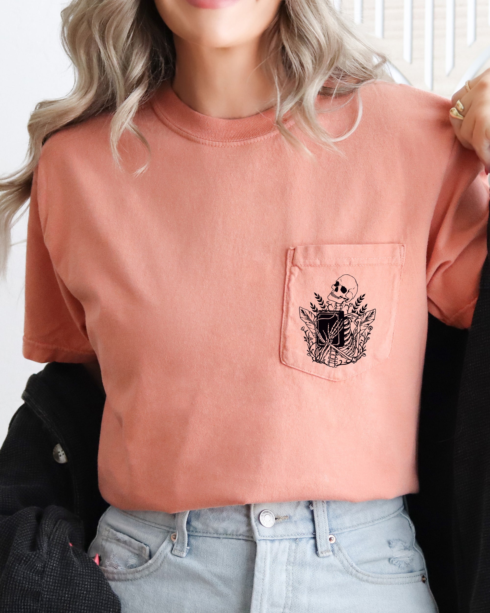 Reading Skeleton Halloween Night Library Portrait Vintage Style Comfort Colors Tee