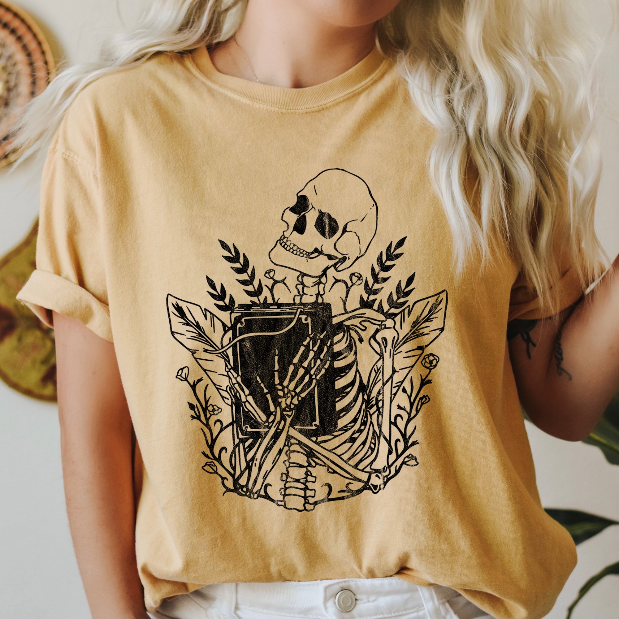 Skeleton And The Book Vintage Retro Halloween Gothic Tale Edition Comfort Colors Tee