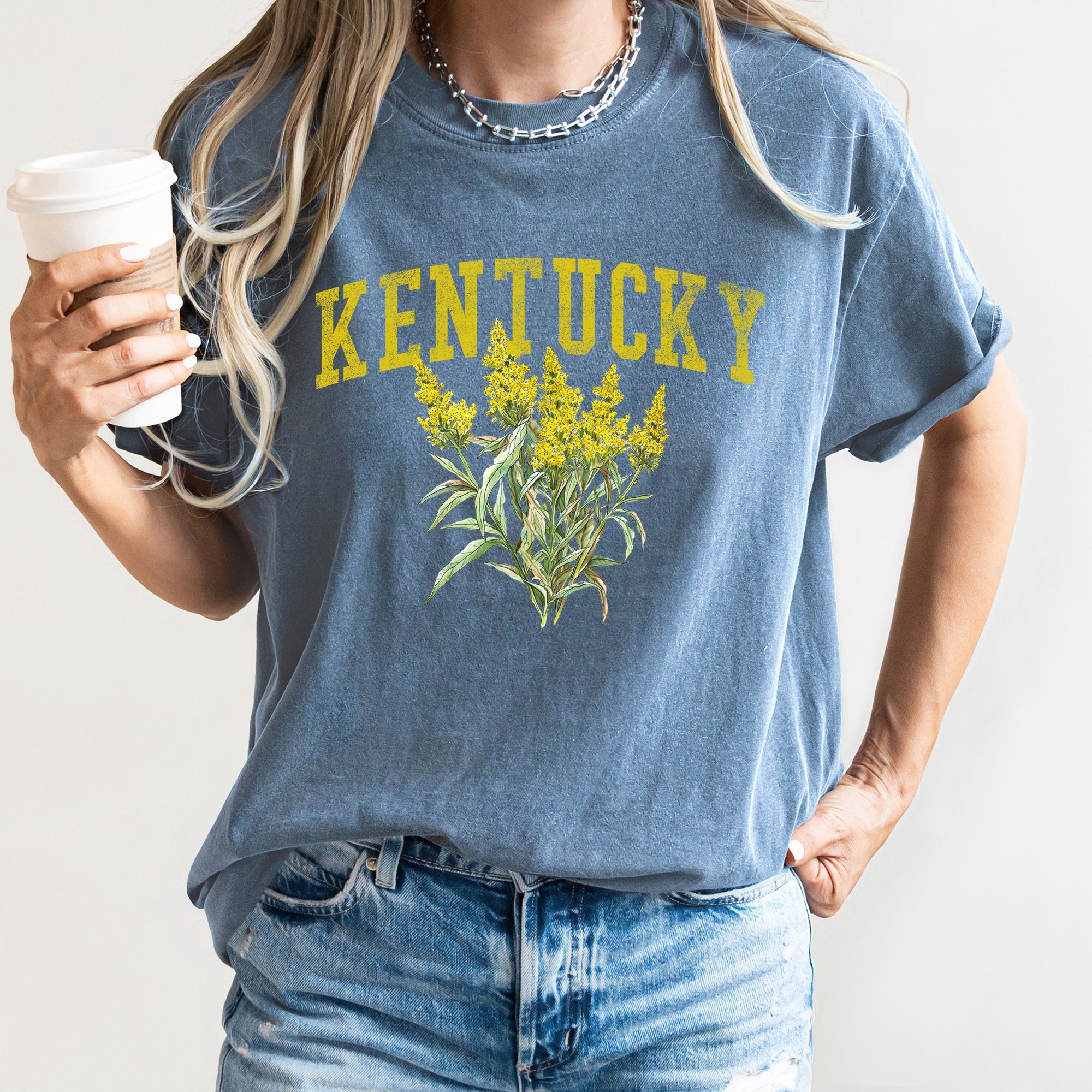 Kentucky State Flower Vintage Floral Emblem State Pride Design Soft Graphic Print Comfort Colors Tee
