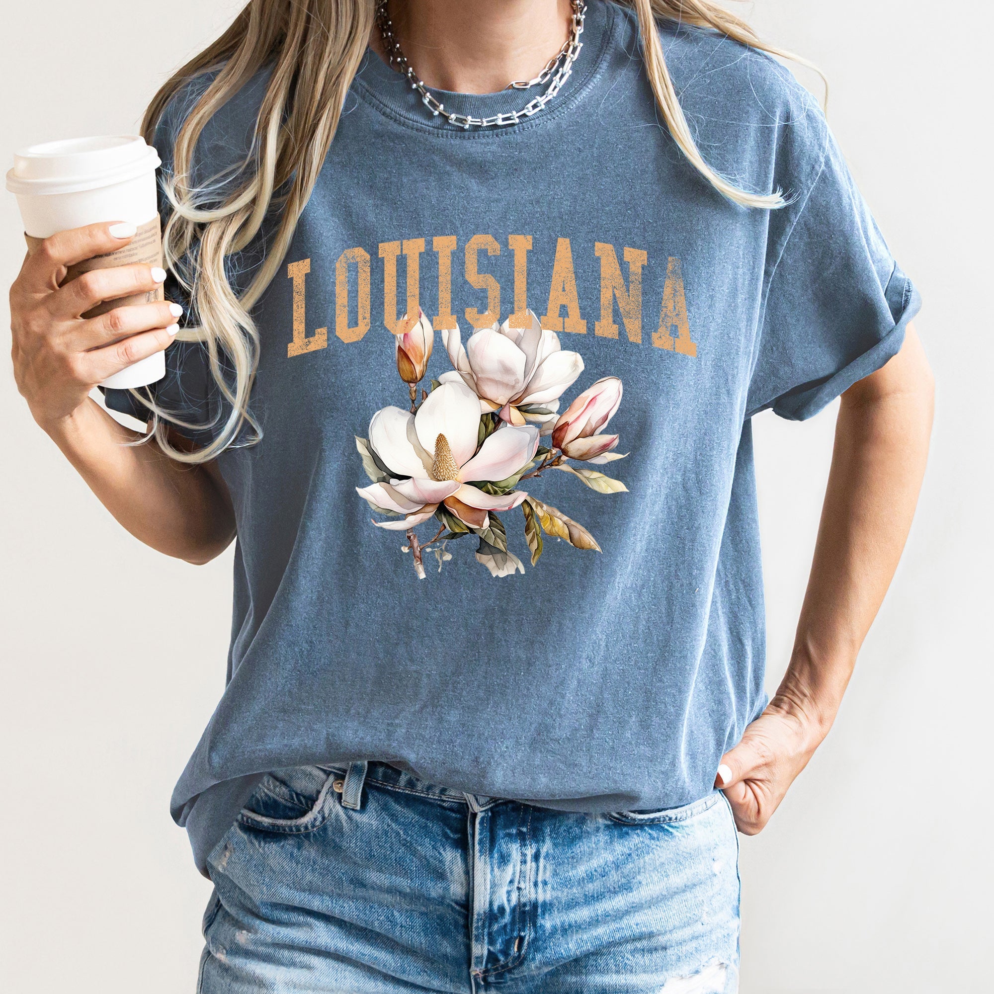 Louisiana State Flower Vintage Script Design For State Pride Lovers Comfort Colors Tee