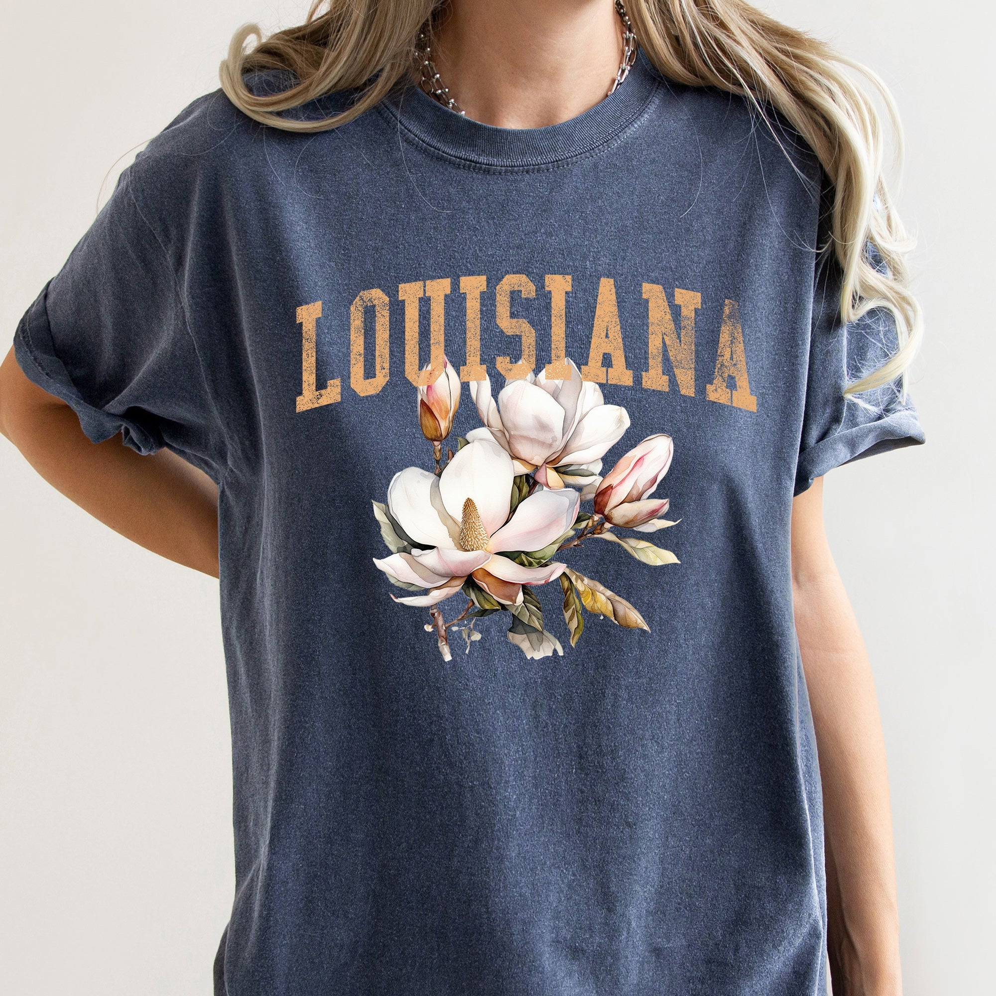 Louisiana State Flower Vintage Script Design For State Pride Lovers Comfort Colors Tee