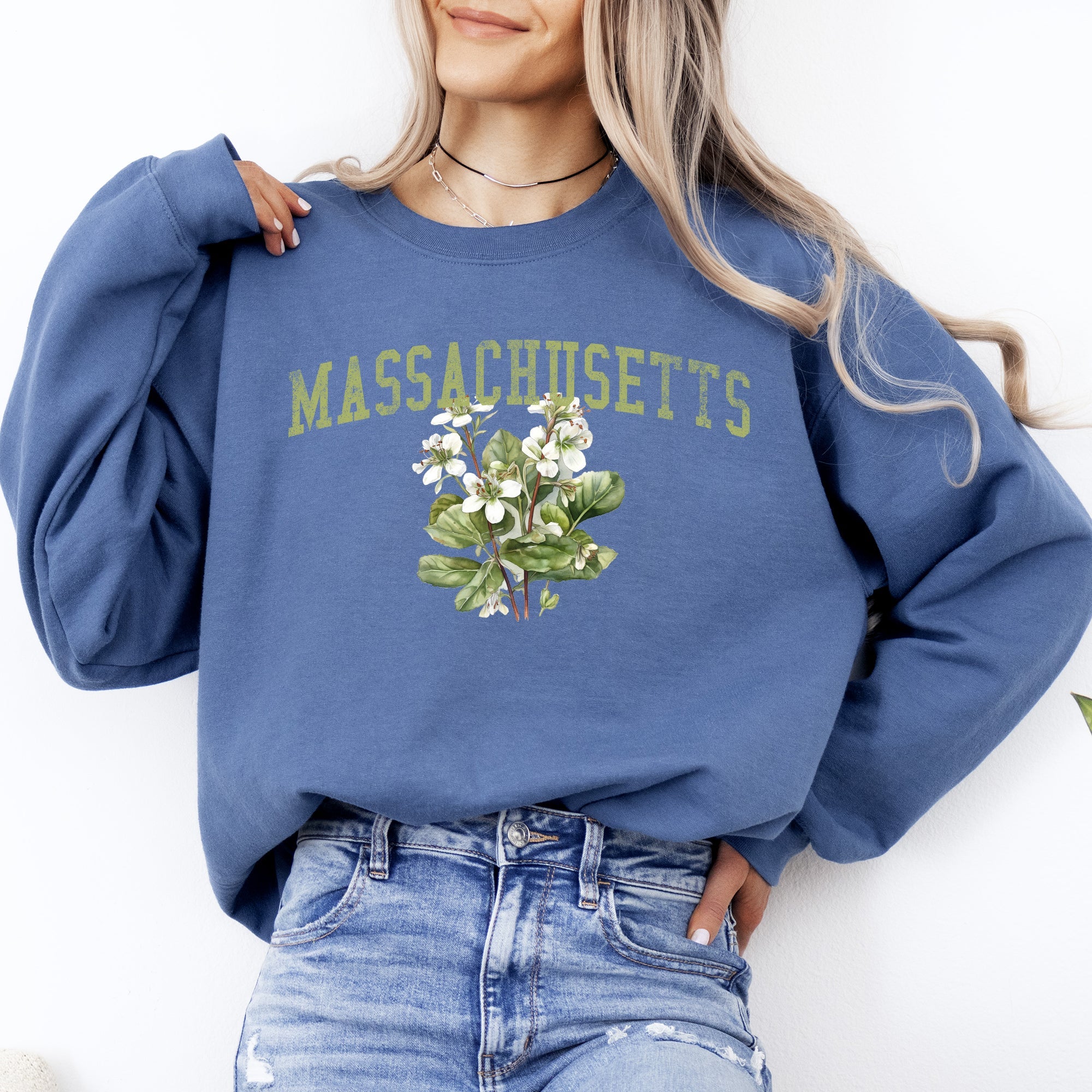 Massachusetts State Flower Emblem Celebrating Bay State Heritage Artwork Sweatshirt