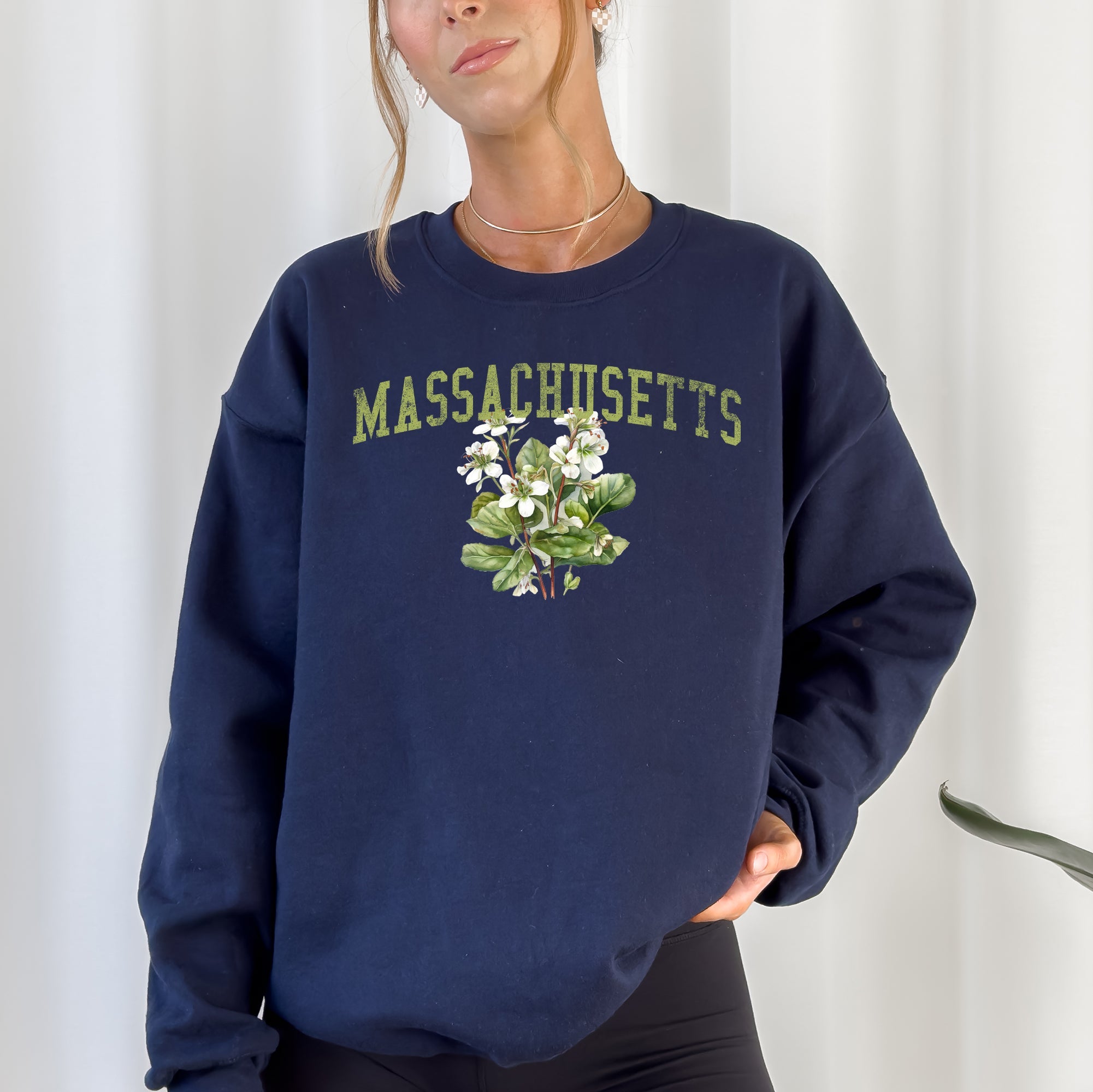 Massachusetts State Flower Emblem Celebrating Bay State Heritage Artwork Sweatshirt