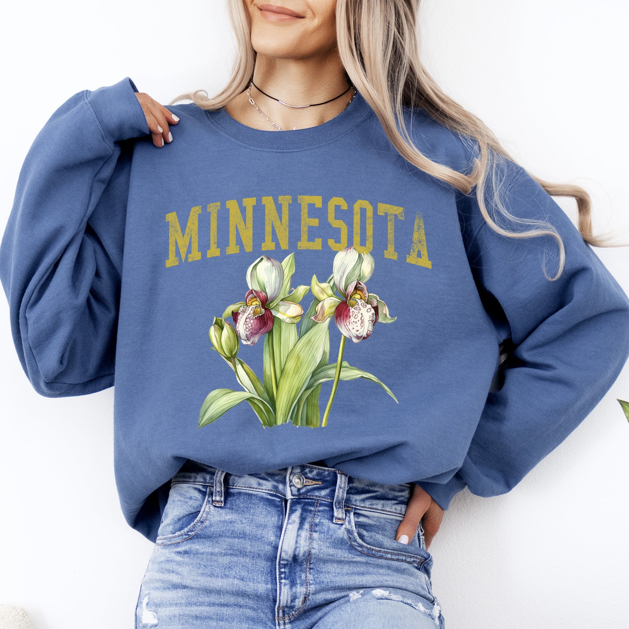 Minnesota State Flower Botanical Illustration Emblem Artwork For State Lovers Sweatshirt