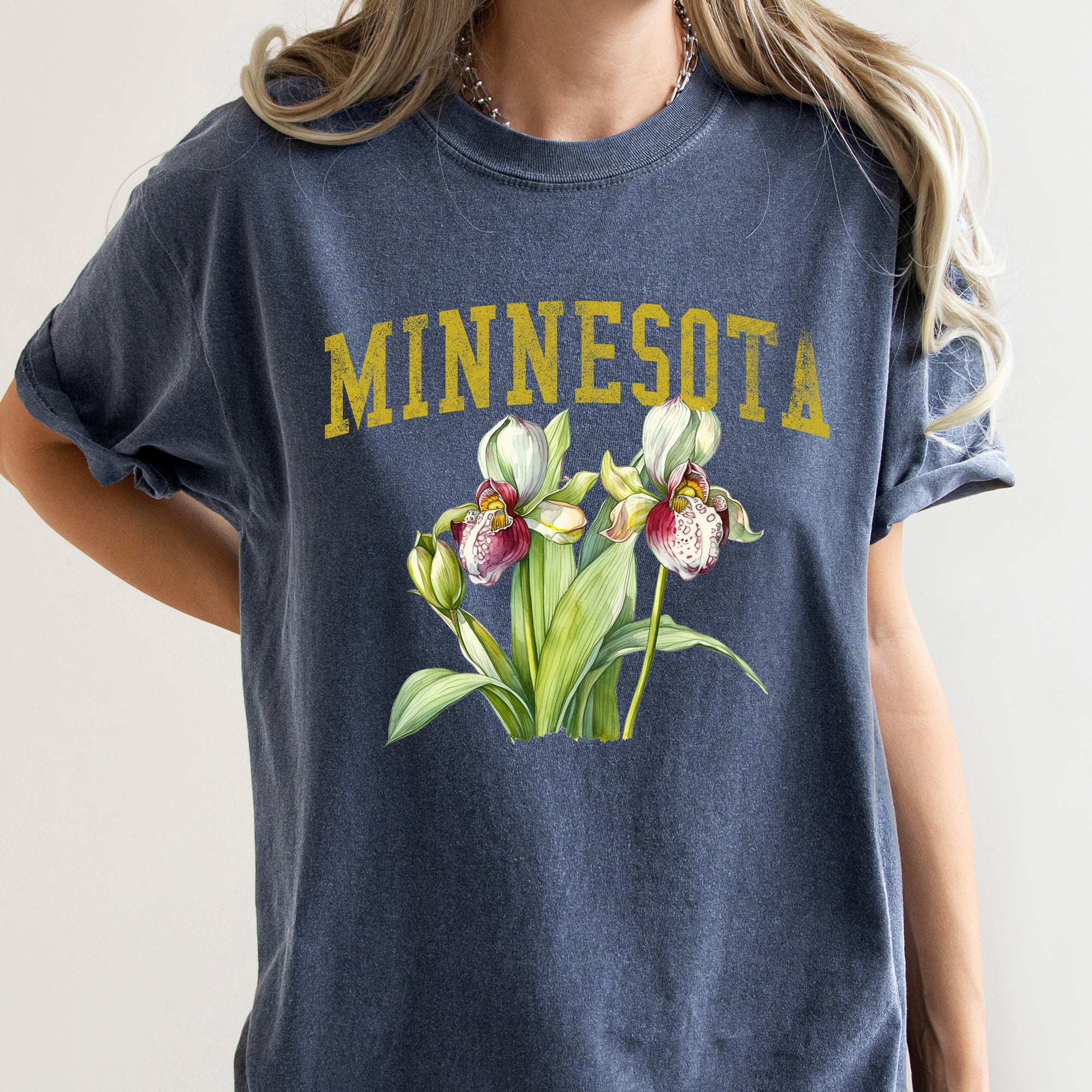 Minnesota State Flower Heritage Vintage Botanical Emblem Inspired by Midwest Spring Comfort Colors Tee