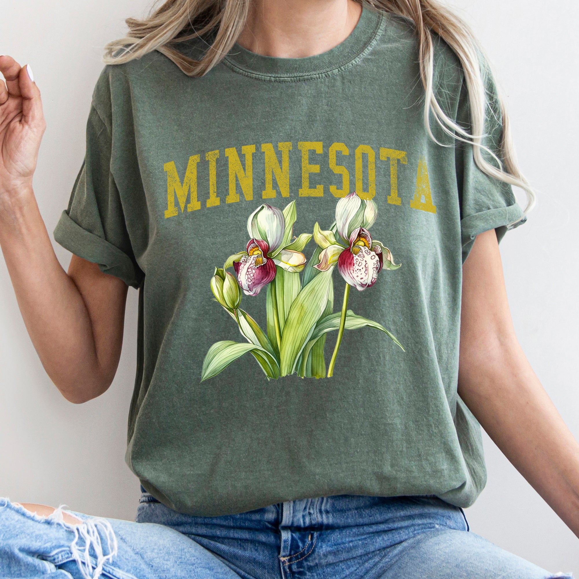Minnesota State Flower Heritage Vintage Botanical Emblem Inspired by Midwest Spring Comfort Colors Tee