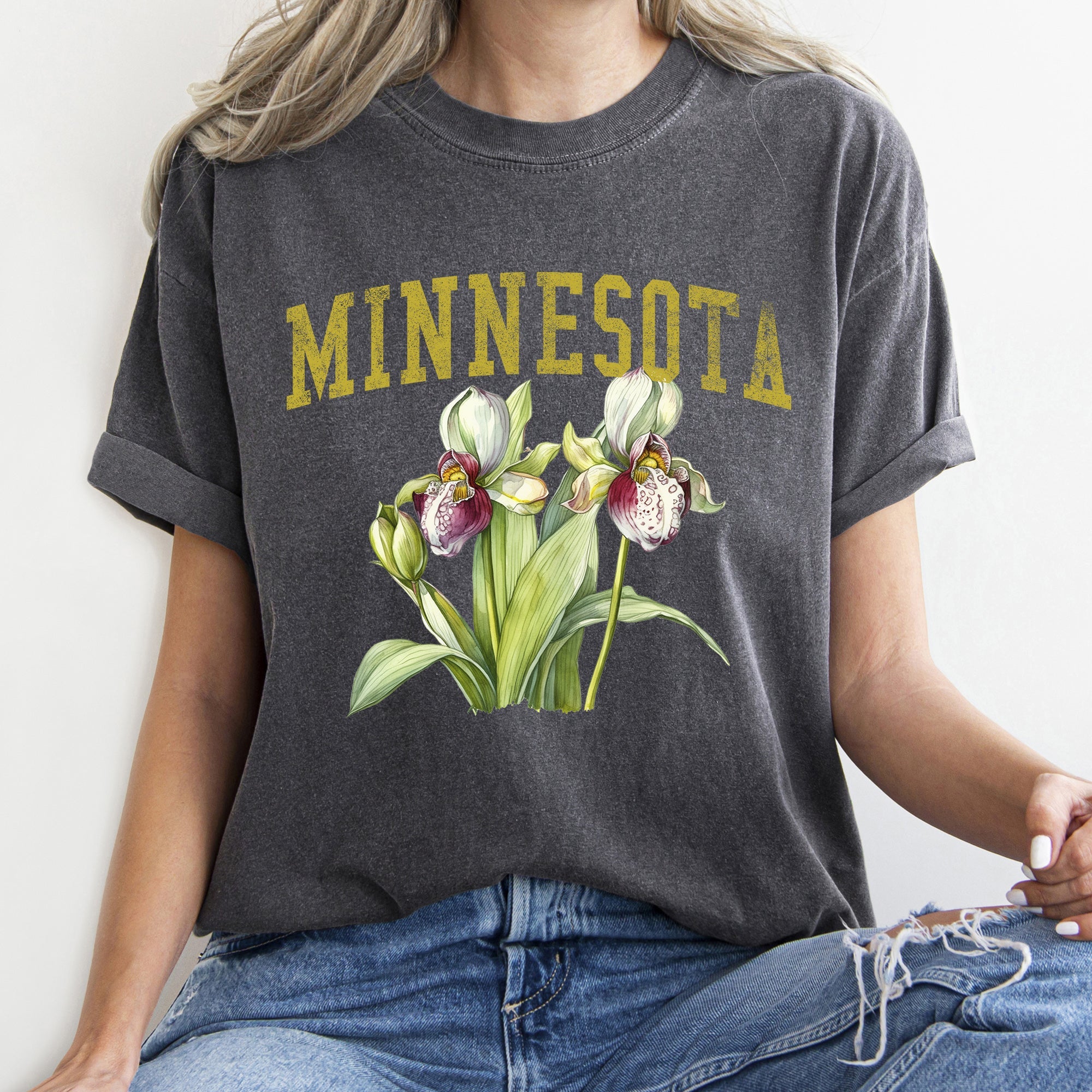 Minnesota State Flower Heritage Vintage Botanical Emblem Inspired by Midwest Spring Comfort Colors Tee