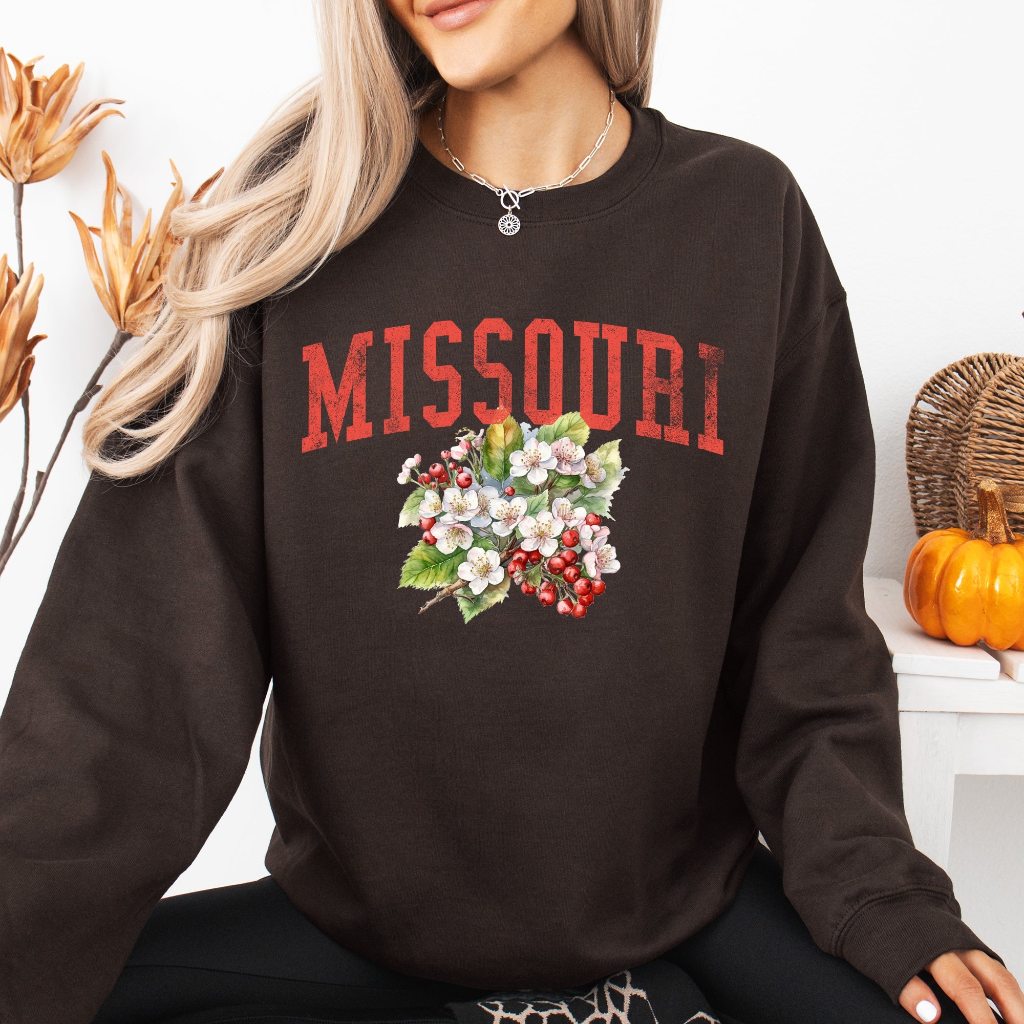 Missouri State Flower Illustrated Heritage Collection Botanical Graphic Sweatshirt