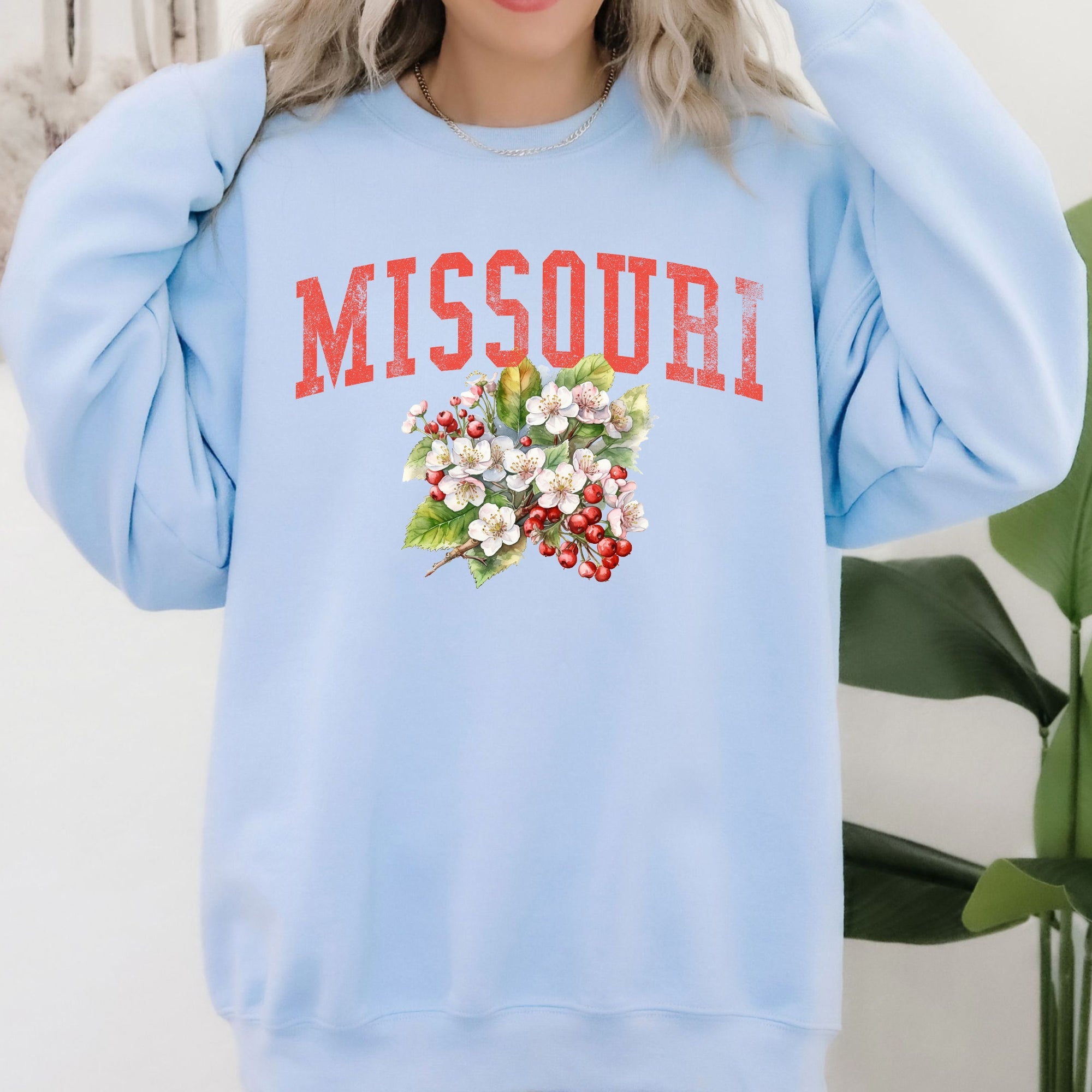 Missouri State Flower Illustrated Heritage Collection Botanical Graphic Sweatshirt
