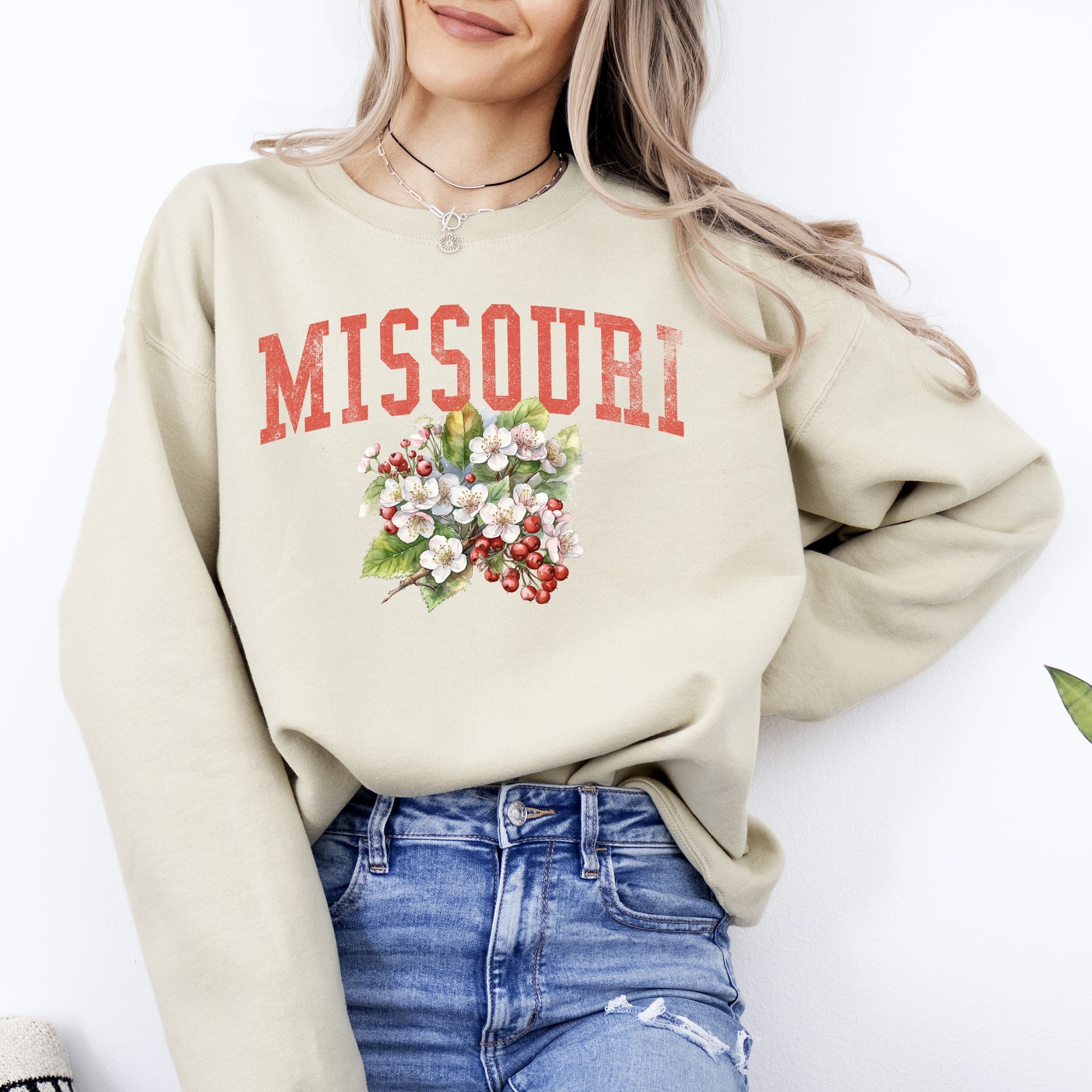 Missouri State Flower Illustrated Heritage Collection Botanical Graphic Sweatshirt