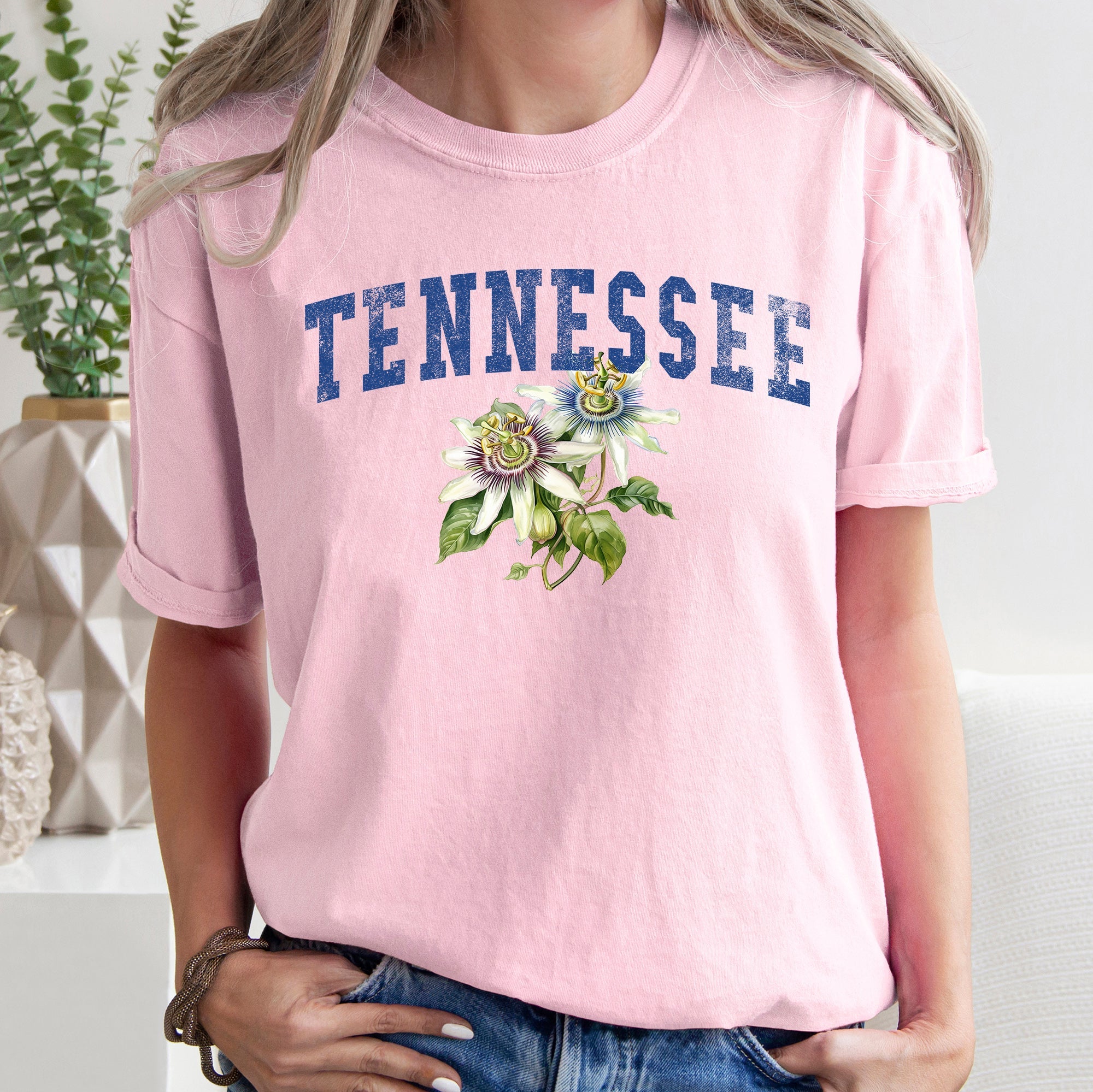 Tennessee State Flower Vintage Botanical Emblem Floral Design Comfort Colors Tee